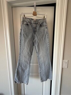 Pacsun Light Wash Women's High-Rise Straight Jeans